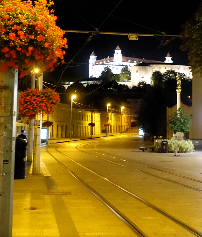 Gatebilde fra Bratislava